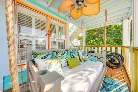 Steps to Ocean! PCB Family Home w/ Outdoor Oasis House in Laguna Beach