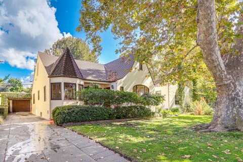 Extended Stay in Sacramento! Dog-Friendly Home House in Sacramento