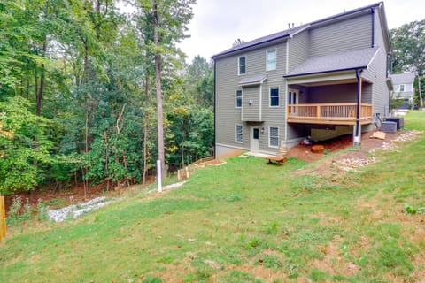 9 Mi to Downtown Atlanta: Quiet Eastside Apartment House in Panthersville