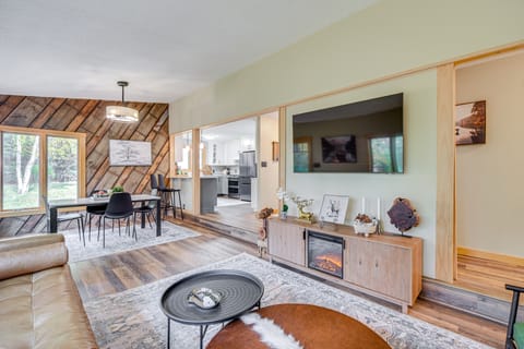 'Riverbend Retreat' on 7 Acres w/ River Access! House in Wisconsin