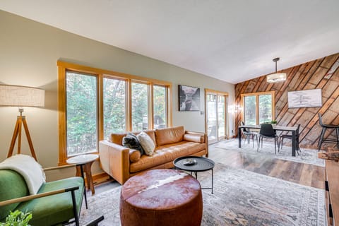 'Riverbend Retreat' on 7 Acres w/ River Access! House in Wisconsin