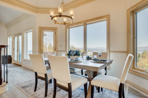 Million-Dollar Mtn Views! Gilford 'Gilded Loon' House in Gilford