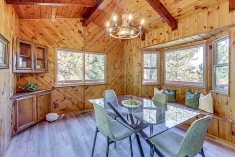 Deck + Views: Modern Cabin Near Lake Arrowhead! House in Lake Arrowhead