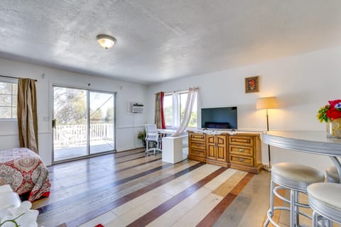 4 Mi to Shore: Lake Elsinore Studio w/ Mtn Views Apartment in Lake Elsinore