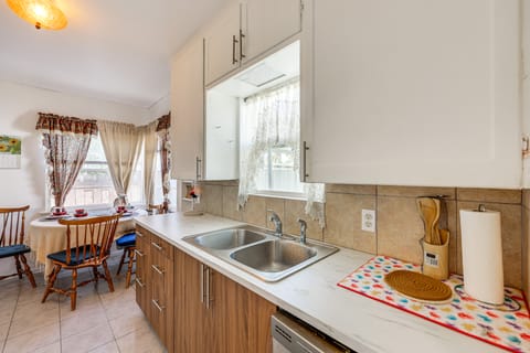 High Walkability! Extended Stay in Riverside House in Riverside