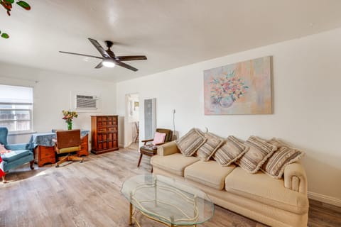 High Walkability! Extended Stay in Riverside House in Riverside