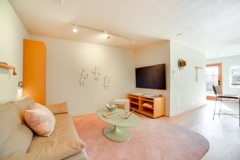 Serene Couple's Retreat 3 Mi to Dtwn Santa Fe Apartment in Santa Fe