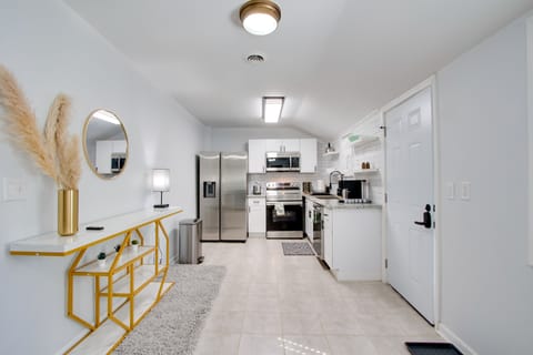 21 Mi to Dtwn Columbus: Quiet Country Escape Apartment in Ohio