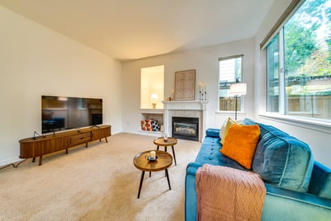 6 Mi to Microsoft HQ! Remote Work Retreat House in Redmond