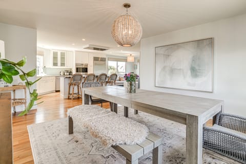 Steps to Ocean: Luxe Family Home in Half Moon Bay! House in Half Moon Bay