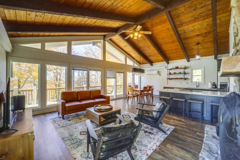 2 Mi to Beech Mtn Resort: Family Home w/ Hot Tub! House in Beech Mountain