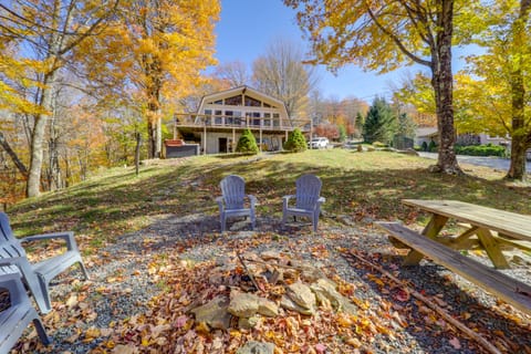 2 Mi to Beech Mtn Resort: Family Home w/ Hot Tub! House in Beech Mountain