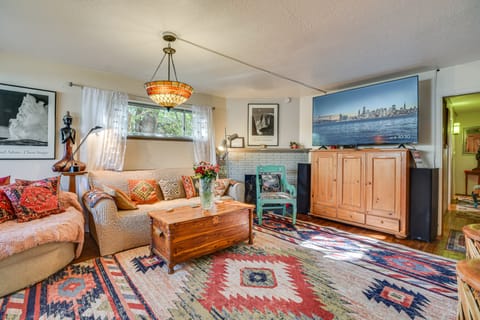 17 Mi to Ski Santa Fe! North Side 'Tiffany House' House in Santa Fe