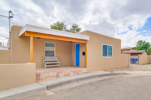 Stylish Southwest Adobe Home in Old Town ABQ House in Albuquerque