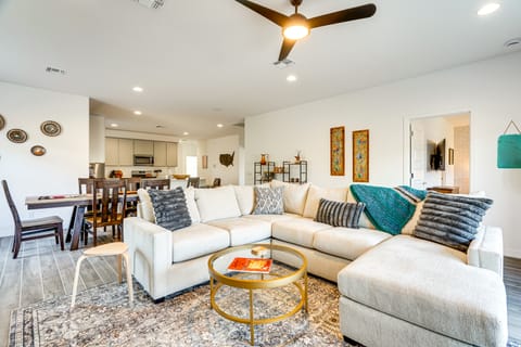 Golf & Explore! Dove Mountain Desert Getaway House in Tortolita