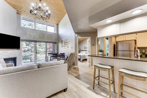 Walk to Angel Fire Lifts! Skier-Friendly Mtn Condo Apartment in Angel Fire