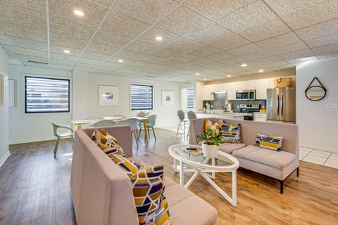 Between Restaurant & Brewery! Chic Perrysburg Apt Apartment in Maumee