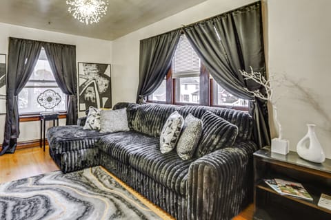 1 Mi to Downtown Dubuque! Spacious Home House in Dubuque