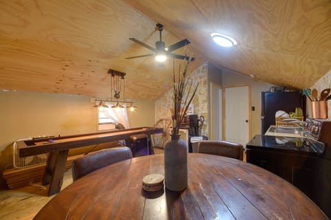 3 Mi to San Felipe Springs Park: Studio w/ Yard Apartment in Del Rio