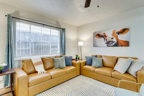 4 Mi to Fort Sill: Modern Home w/ Private Yard House in Lawton