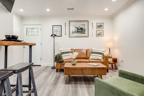 2 Mi to Ark Encounter! Walkable Williamstown Condo Apartment in Williamstown