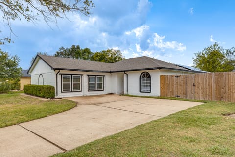 Families Welcome! Recently Renovated Home in Katy House in Katy
