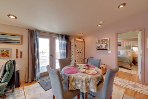 Close to Hot Minerals Soak! Glacier NP Stopover Apartment in Idaho