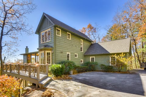 Near Waterfalls: Scenic Highlands Group Getaway! House in Tennessee