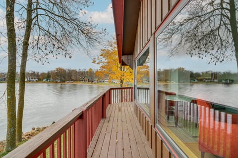 Mille Lacs Lake Cabin: Private Dock, Deck & Grill House in Mille Lacs Lake