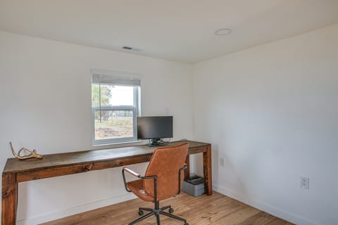 Spokane Valley Nature Home! Trails & River Days House in Washington