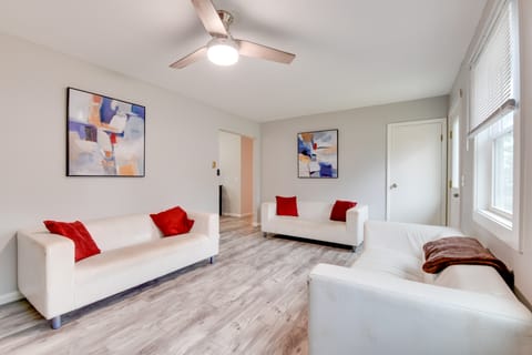 Ski, Hike & Explore: Home 5 Mi to Dtwn Burlington! House in Colchester