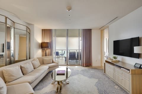 Luxe Beachfront Unit w/ Pool Access in Bal Harbour Apartment in Bal Harbour