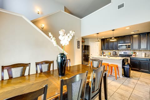 Spacious San Antonio Family Retreat Near SeaWorld! House in San Antonio