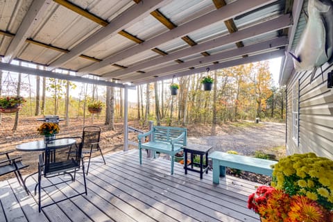 Relax Fireside! Retreat Near Chickamauga Lake House in Tennessee