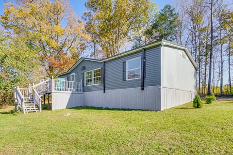 Relax Fireside! Retreat Near Chickamauga Lake House in Tennessee