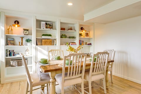 20 Mi to Alta Ski Area: Modern Retreat w/ Yard! Apartment in Millcreek