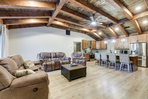 Patio & Views: Country Getaway in Bluegrass Region House in Ohio