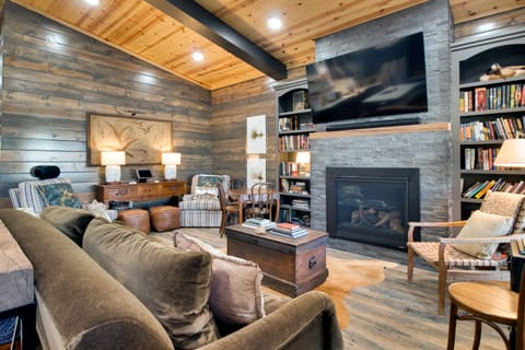 Fly Fishers’ Paradise: Getaway Near White River! House in Cotter