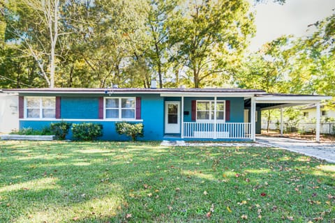 Extended Stay in Charleston! 5 Mi to Historic Dtwn House in Johns Island