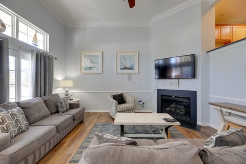 Game Room & Community Perks! Ocean View Retreat Apartment in Sussex County