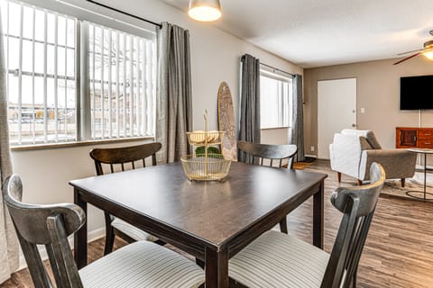 Pet Friendly: Walk to Park & Cafe Apartment in Indianapolis