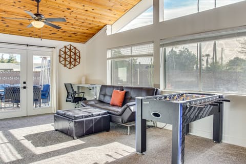 2 Mi to ASU: Spacious Family Home w/ Patio! House in Tempe