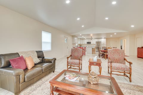 Ski, Fish & Unwind: Peaceful Lake Champlain Home! House in Lake Champlain