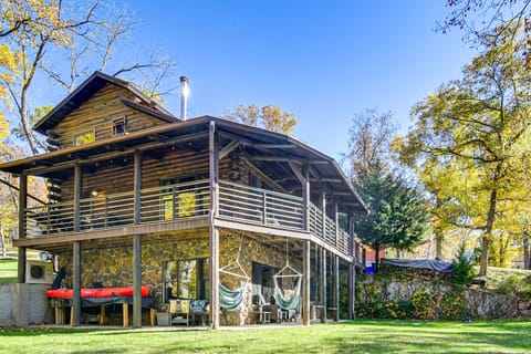 Private Beach! Lakefront Cabin in Panora House in Iowa