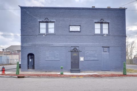 Spacious Condo 4 Mi to Pro Football Hall of Fame! Apartment in Canton