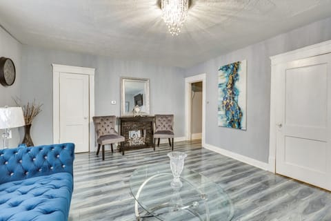 Spacious Condo 4 Mi to Pro Football Hall of Fame! Apartment in Canton