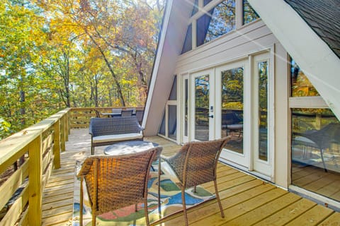 Modern A-Frame w/ Pool Access & Boat Slip! House in Fairfield Bay