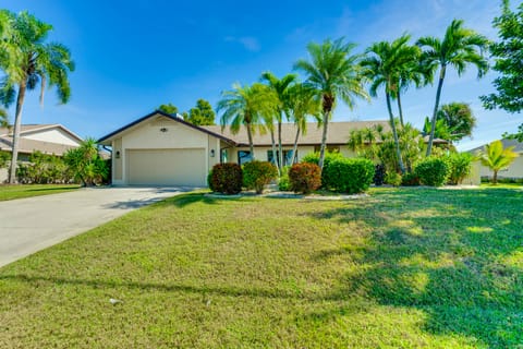 Canal-Front Escape w/ Dock & Pool in Cape Coral House in Cape Coral