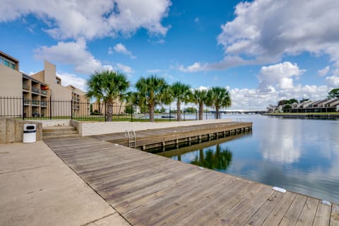 Pool Access + Views: Waterfront Lake Conroe Escape Apartment in Lake Conroe