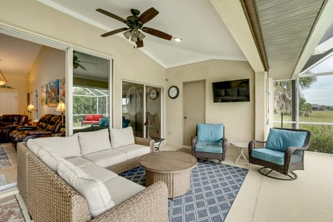 Beach Days & Fairways: Rotonda West Snowbird Home House in Rotonda West